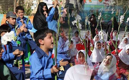 بوستان دانایی شكوفه باران شد