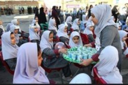 توزيع شير در مدارس ايلام از 20 مهر آغاز مي شود