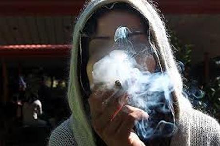 اعتیاد زنان در دام نا آگاهی اعتیاد زنان در دام نا آگاهی