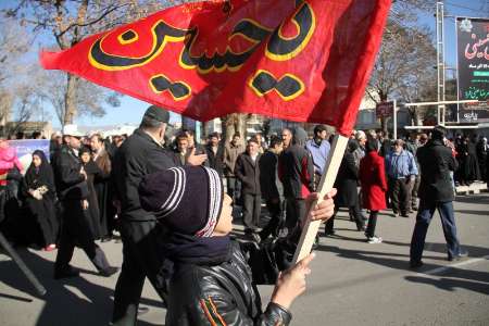 اجازه ندهيم دشمن، نسل جوان ما را از فرهنگ عاشورايي دور كند