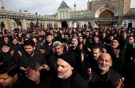 قبله تهران در عاشوراي حسيني ماتم زده و عزادار است