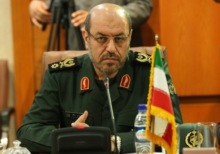 دهقان يدعو وزير الدفاع الامريكي للتكلم بعقلانيه واكثر حذرا دهقان يدعو وزير الدفاع الامريكي للتكلم بعقلانيه واكثر حذرا