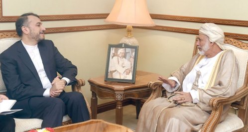 أمير عبداللهيان يلتقي يوسف بن علوي في مسقط أمير عبداللهيان يلتقي يوسف بن علوي في مسقط