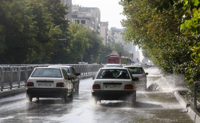 جاری شدن سیلاب در استان البرز و كرج