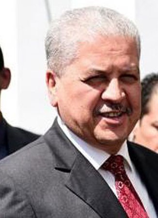 رئيس الوزراء الجزائري يصل الي طهران رئيس الوزراء الجزائري يصل الي طهران