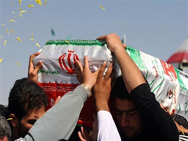 پيكر پنجمين شهيد مدافع حرم در قرچك تشييع و تدفين شد پيكر پنجمين شهيد مدافع حرم در قرچك تشييع و تدفين شد