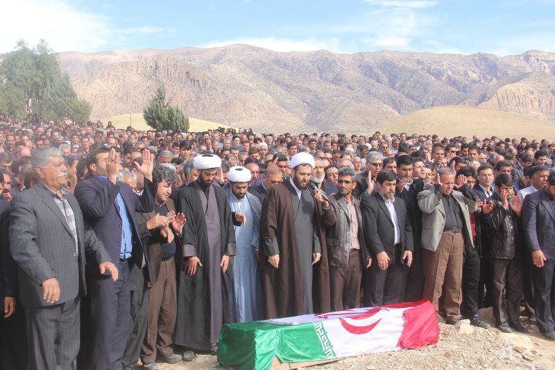 پیكر فرماندار فقید شهرستان دالاهو در زادگاهش تشییع شد پیكر فرماندار فقید شهرستان دالاهو در زادگاهش تشییع شد