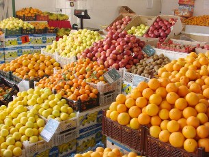 1100 تن ميوه براي نياز ايام عيد چهارمحال وبختياري تامين مي شود 1100 تن ميوه براي نياز ايام عيد چهارمحال وبختياري تامين مي شود