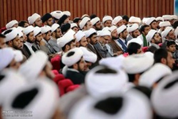 همايش طلاب و روحانيون بسيجي استان تهران برگزار شد همايش طلاب و روحانيون بسيجي استان تهران برگزار شد