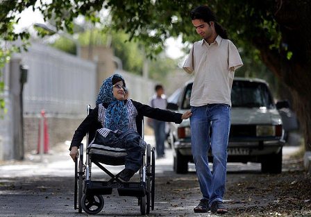 وجود يك ميليون و 200 هزار معلول در كشور/18 هزار نفر دچار قطع نخاع وجود يك ميليون و 200 هزار معلول در كشور/18 هزار نفر دچار قطع نخاع
