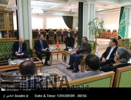 Hakan Tekin: İran ile ilişkiler güçlü ve eskidir Hakan Tekin: İran ile ilişkiler güçlü ve eskidir