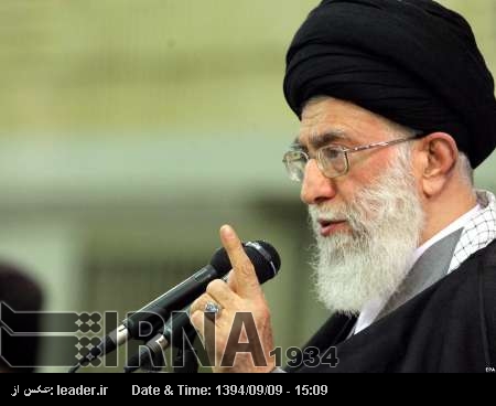 Ayetullah Hamenei: Büyük Erbain Yürüyüşü, "İman ve Aşk"ın bileşimi ve ilahi şiarlardandır Ayetullah Hamenei: Büyük Erbain Yürüyüşü, "İman ve Aşk"ın bileşimi ve ilahi şiarlardandır