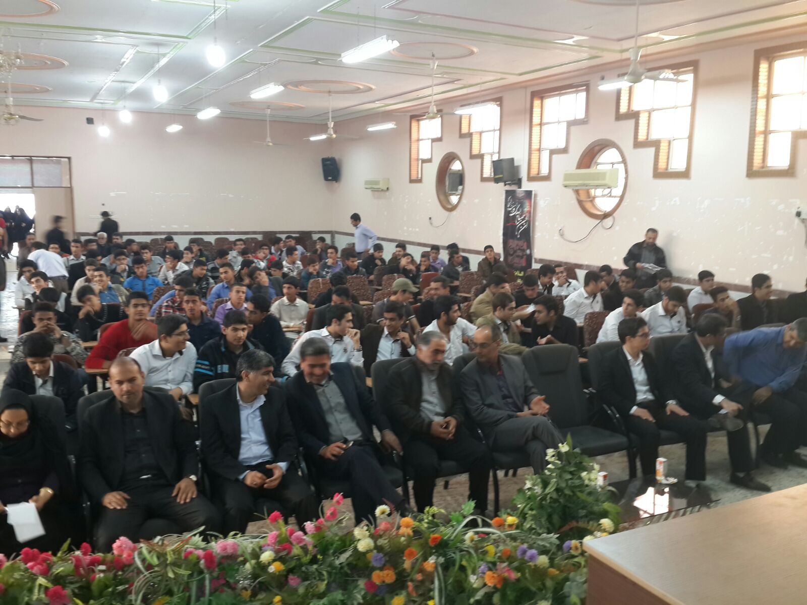 دانش آموزان تلاشگر شوشتري تجليل شدند دانش آموزان تلاشگر شوشتري تجليل شدند