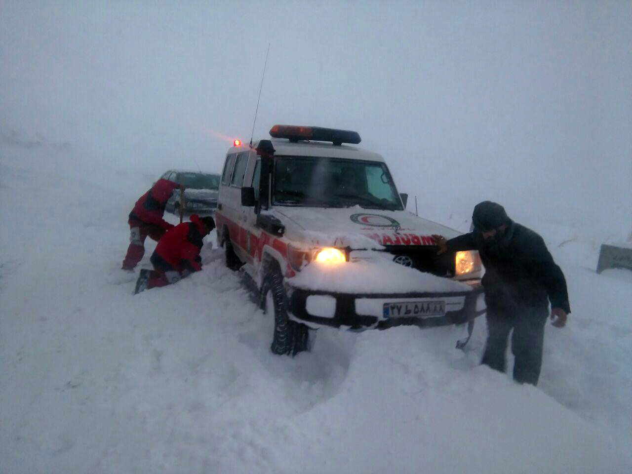 كولاك راه های 25 روستای آذربایجان غربی را بست