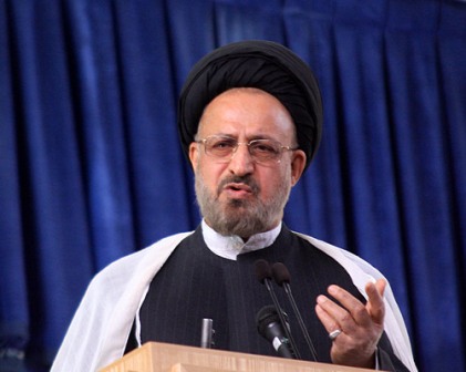 امام جمعه موقت شيراز: هيچ حزب و گروهي قادر به مصادره بيت امام (ره) به نفع خود نيست امام جمعه موقت شيراز: هيچ حزب و گروهي قادر به مصادره بيت امام (ره) به نفع خود نيست