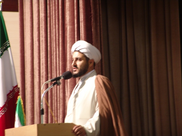 همايش وحدت در مريوان برگزار شد همايش وحدت در مريوان برگزار شد
