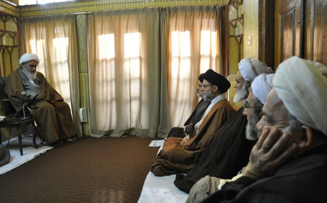 آیت الله مظاهری: زمینه پژوهش در باره اخلاق و تربیت عملی طلاب فراهم شود آیت الله مظاهری: زمینه پژوهش در باره اخلاق و تربیت عملی طلاب فراهم شود