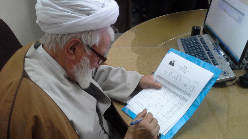 آیت الله غلامعلی نعیم آبادی برای شركت در انتخابات مجلس خبرگان ثبت نام كرد آیت الله غلامعلی نعیم آبادی برای شركت در انتخابات مجلس خبرگان ثبت نام كرد