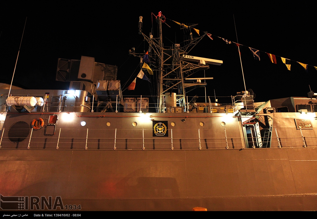 ساخت ناوشکن جماران نماد خودباوری متخصصان ایرانی است