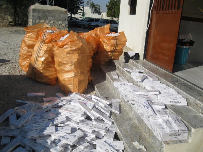 كشف بيش از يك ميليون نخ سيگار قاچاق در بندرعباس كشف بيش از يك ميليون نخ سيگار قاچاق در بندرعباس