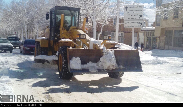 30 روستای فریدونشهر اصفهان در محاصره برف