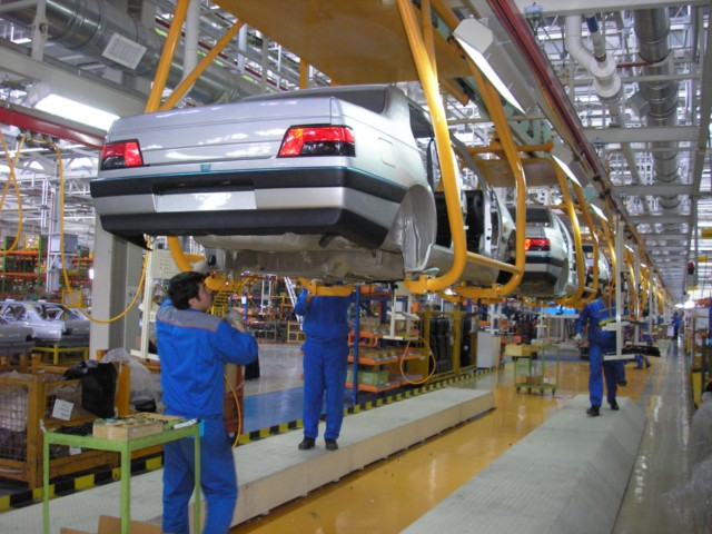 Iran manufactures 682,182 cars in 9 months Iran manufactures 682,182 cars in 9 months
