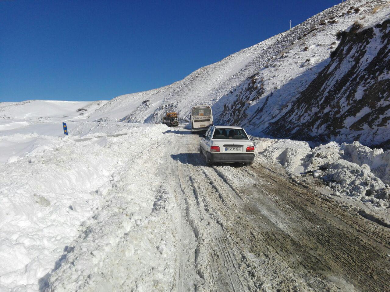 40روستای در محاصره/ارتفاع 4متری برف