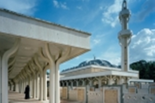 Italy aims to integrate Muslims, shape 'Italian Islam' Italy aims to integrate Muslims, shape 'Italian Islam'