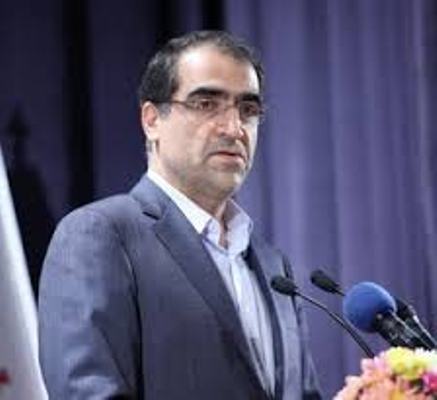 وزیر بهداشت درمان وآموزش پزشكی برای افتتاح چند طرح بهداشتی  وارد لرستان شد