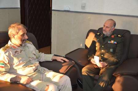 Iran wants constructive relations with neighbors: commandor Iran wants constructive relations with neighbors: commandor