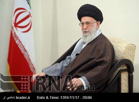 Ayetullah Hamenei, Türbe Savunucuları şehit ailelerini kabul etti Ayetullah Hamenei, Türbe Savunucuları şehit ailelerini kabul etti