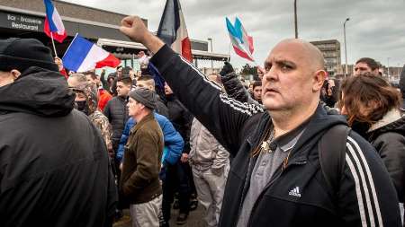 20 بازداشت در تظاهرات مخالفان مهاجرت در شمال فرانسه