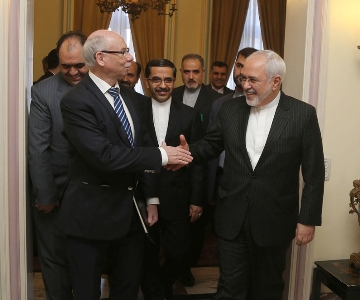 Zarif: Yemen death toll higher than Syria Zarif: Yemen death toll higher than Syria
