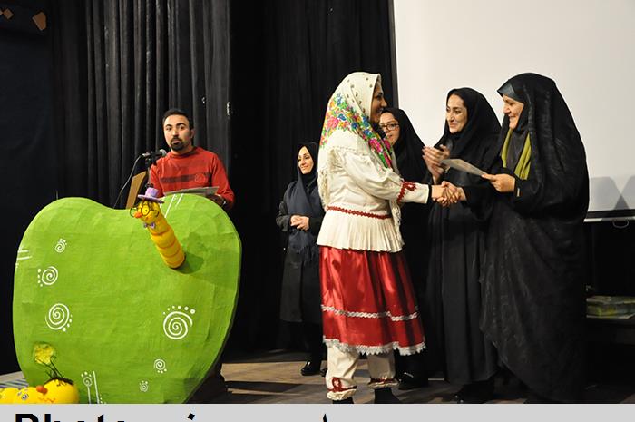 برگزيدگان جشنواره طنز سيب استان اردبيل معرفي شدند