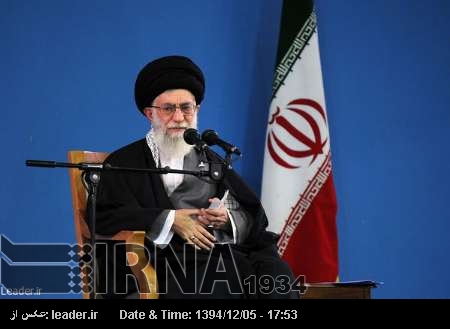 Ayetullah Hamenei: Halk seçimlere katılarak düşmana göğüs geriyor Ayetullah Hamenei: Halk seçimlere katılarak düşmana göğüs geriyor