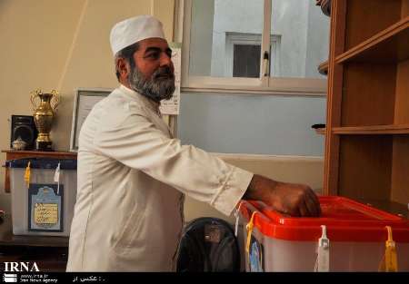 موبد زرتشتیان اصفهان: انتخابات نماد وحدت ایرانیان است