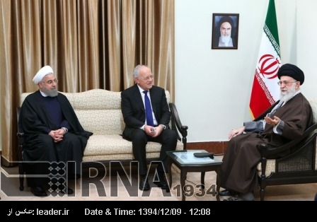 Ayetullah Hamenei: İsviçreli yatırımcılar, İran'da yatırımla iki ülke arasındaki dengesiz ticareti dengeleyebilirler Ayetullah Hamenei: İsviçreli yatırımcılar, İran'da yatırımla iki ülke arasındaki dengesiz ticareti dengeleyebilirler