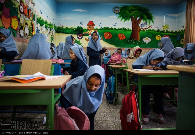 100هزار دانش آموز خارجي در استان تهران تحصيل مي كنند
