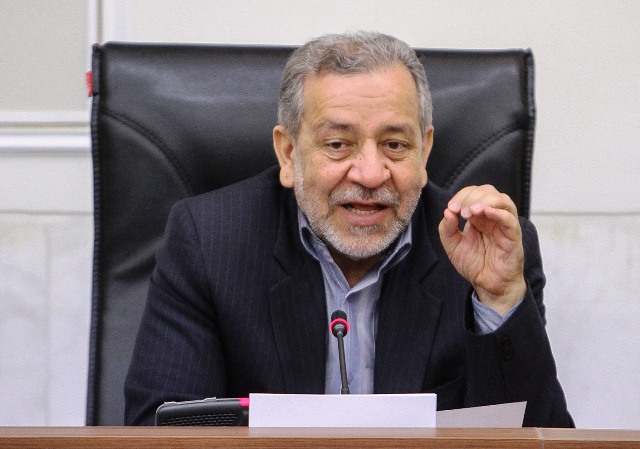 استاندار اصفهان بر تعطيلي معادن غيرمجاز گچ و خاك تاكيد كرد استاندار اصفهان بر تعطيلي معادن غيرمجاز گچ و خاك تاكيد كرد