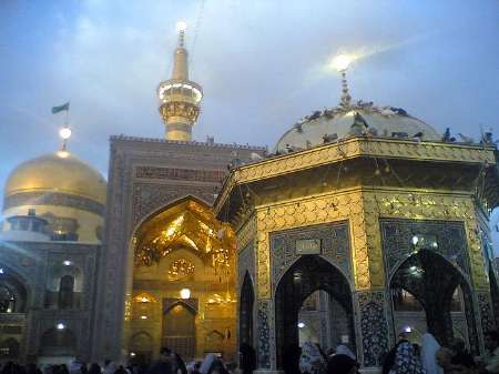 بانوی آلمانی در واپسین روز سال در حرم مطهر رضوی مسلمان شد بانوی آلمانی در واپسین روز سال در حرم مطهر رضوی مسلمان شد