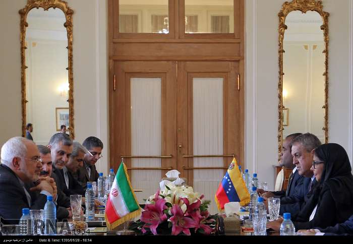 Iranian, Venezuelan FMs stress expansion of all-out ties