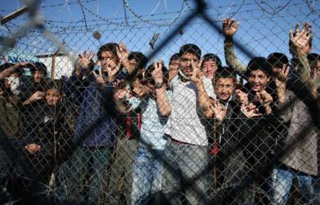 عفو بین الملل خواستاراقدام فوری اتحادیه اروپا برای كمك به پناهجویان شد