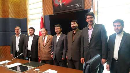 وفد برلماني ايراني يلتقي رئيس لجنة العدالة في البرلمان التركي وفد برلماني ايراني يلتقي رئيس لجنة العدالة في البرلمان التركي