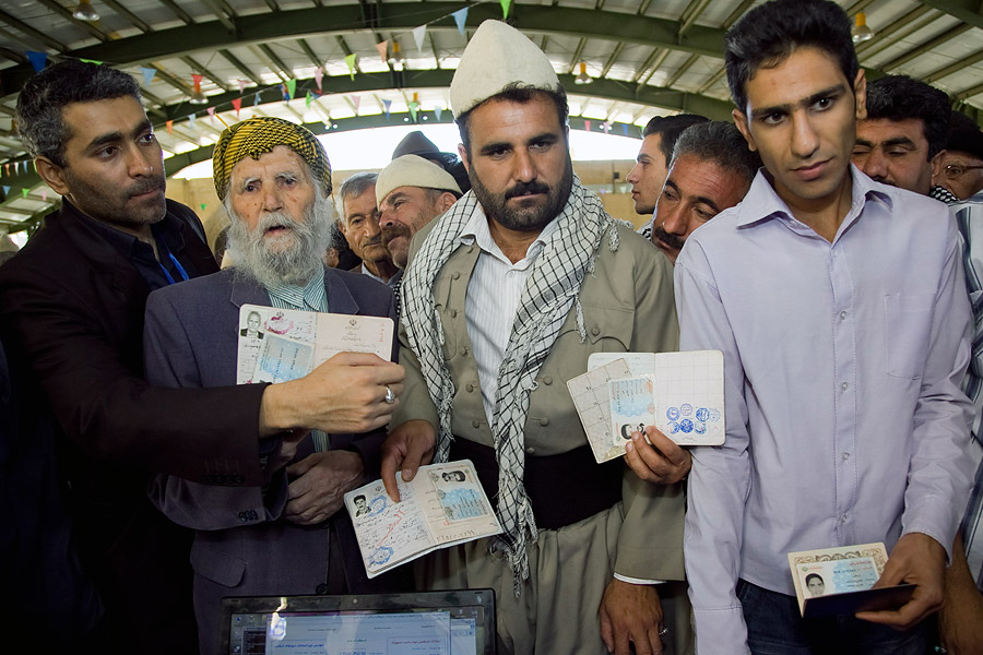 دبیر ستاد انتخابات كرمانشاه:اگر مردم به موقع رای دهند، نتایج انتخابات را تا اذان صبح شنبه اعلام می‌كنیم