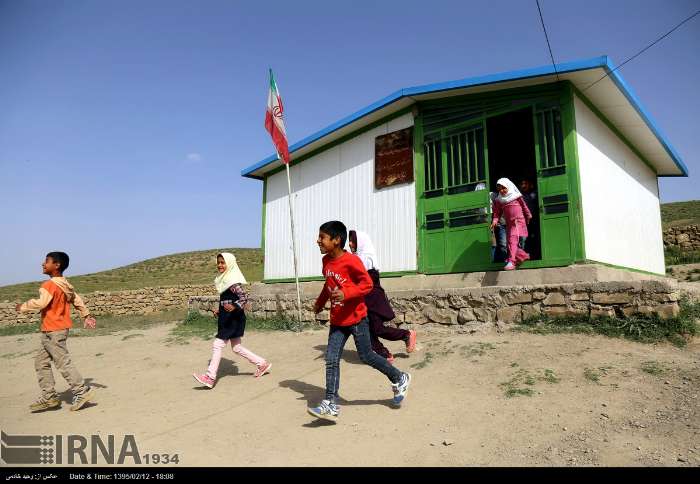 فرماندار گیلانغرب: ۲۹ مدرسه کانکسی و سنگی در شهرستان وجود دارد