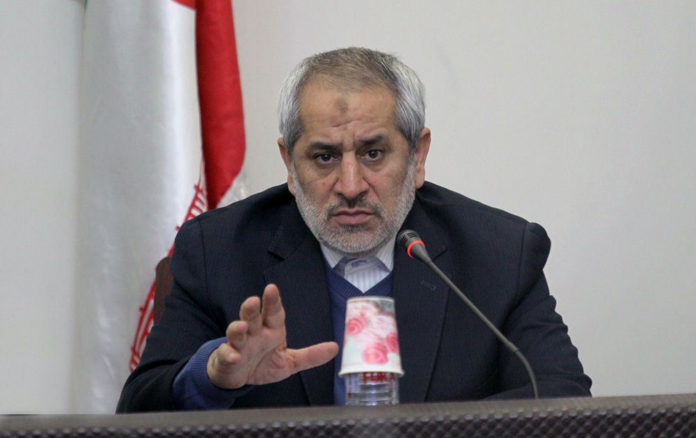 تعقیب انتشاردهندگان تصاویر مینو خالقی وظیفه دادستان است تعقیب انتشاردهندگان تصاویر مینو خالقی وظیفه دادستان است