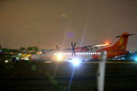 هواپیمای مسافربری مالزی تهدید به بمب گذاری شد