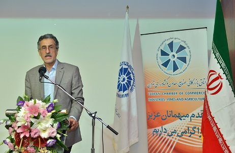 رییس اتاق تهران: توسعه اقتصادی در گرو سیاست صحیح ارزی است