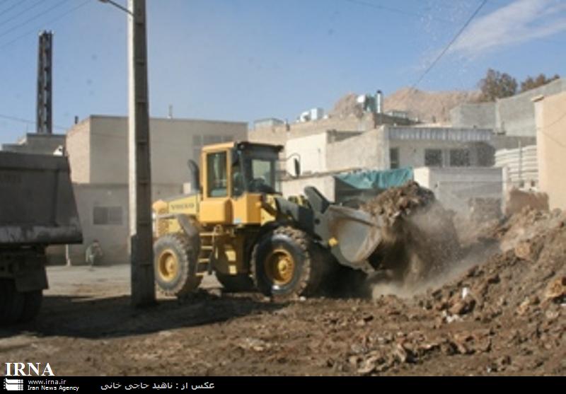 برخورد با ساخت و سازهاي غير مجاز در همدان شدت مي گيرد / اجراي 150 حكم قضايي