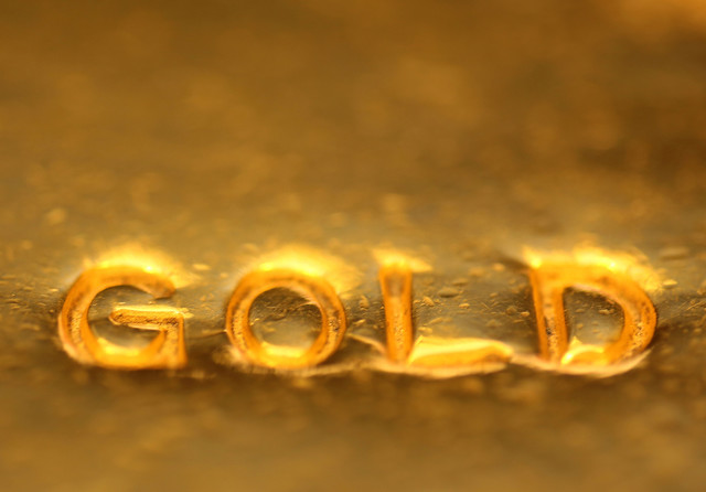رويترز: بازار جهاني طلا تحرك چنداني ندارد